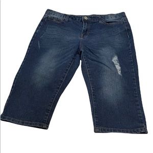 Blu Topaz Size 10 Jean Shorts